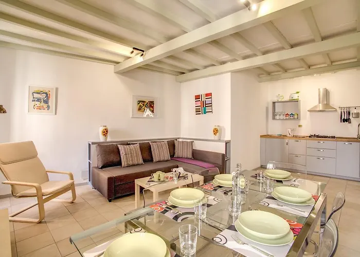 Three Bedroom Apartment Campo Dei Fiori