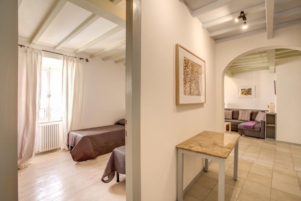 Apartment Three Bedroom Campo Dei Fiori Rome